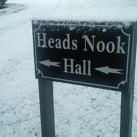 Heads Nook Hall בית הארחה 5*