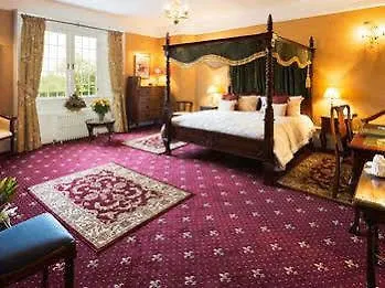 Heads Nook Hall 5*